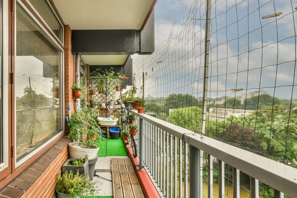 residential balcony & terrace bird netting